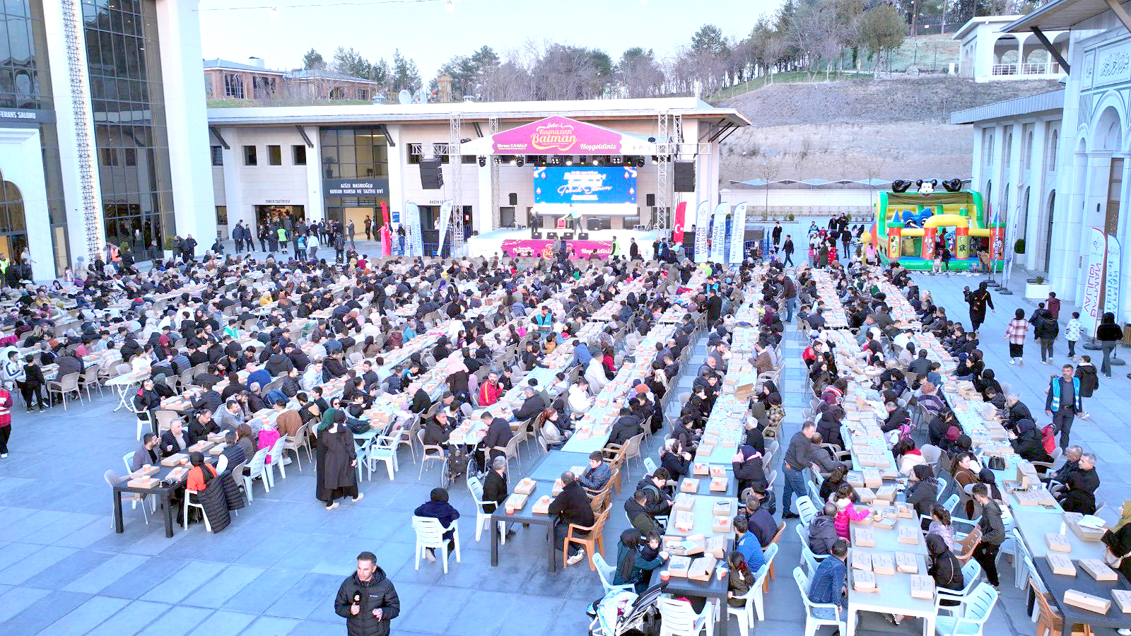 Batman’da 80 bin kişi iftarda buluştu