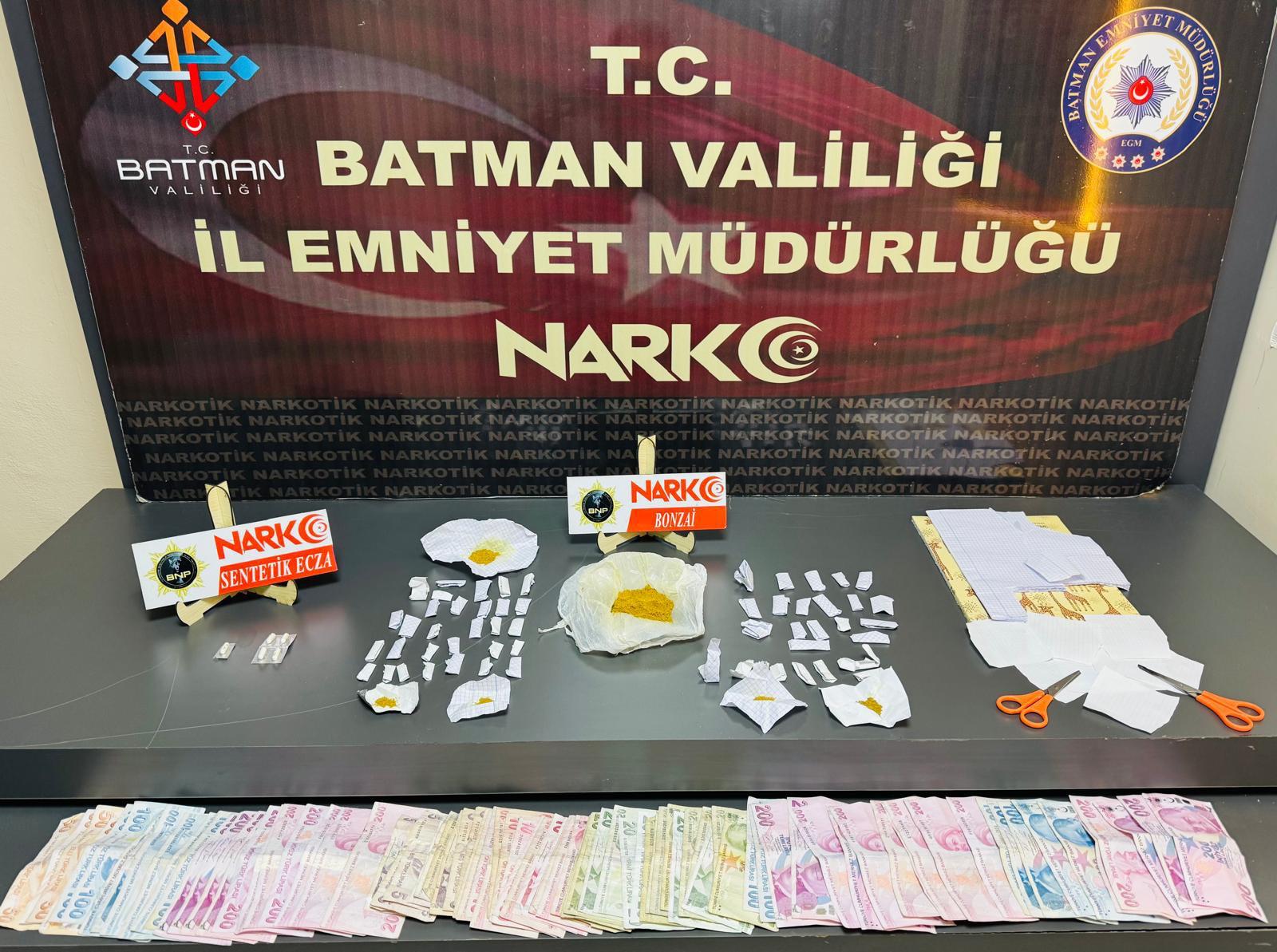 Batman’da o mahallede 3 torbacı yakalandı