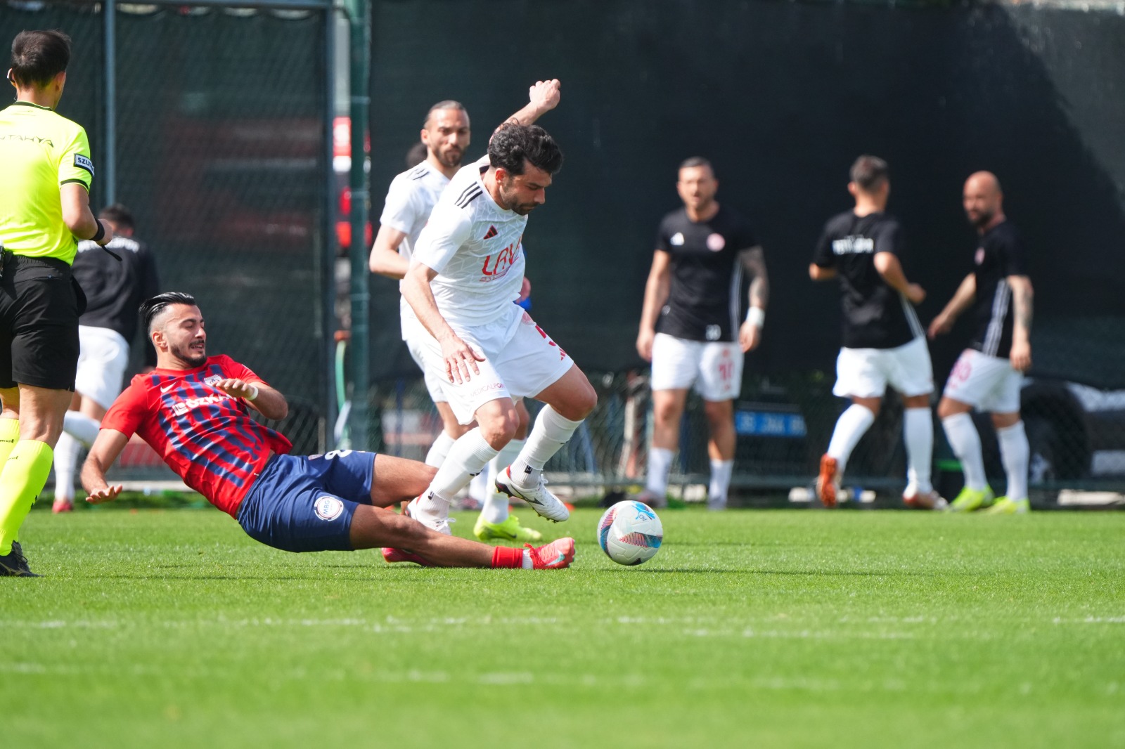 BATMAN PETROLSPOR – ISPARTA 32 SPOR | 2. Lig Beyaz Grup 26. Hafta Maçı Canlı İzle