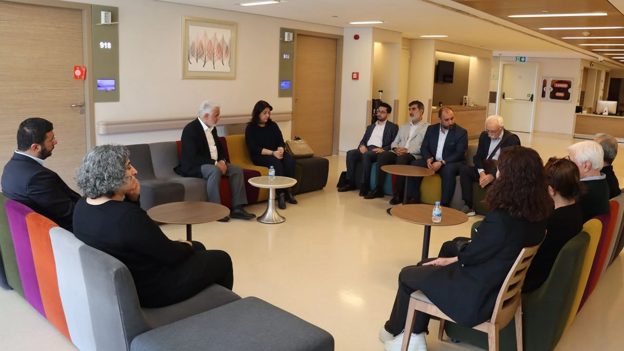 Tarihi ziyaret: DEM Parti ile HÜDA PAR ilk kez temas kurdu