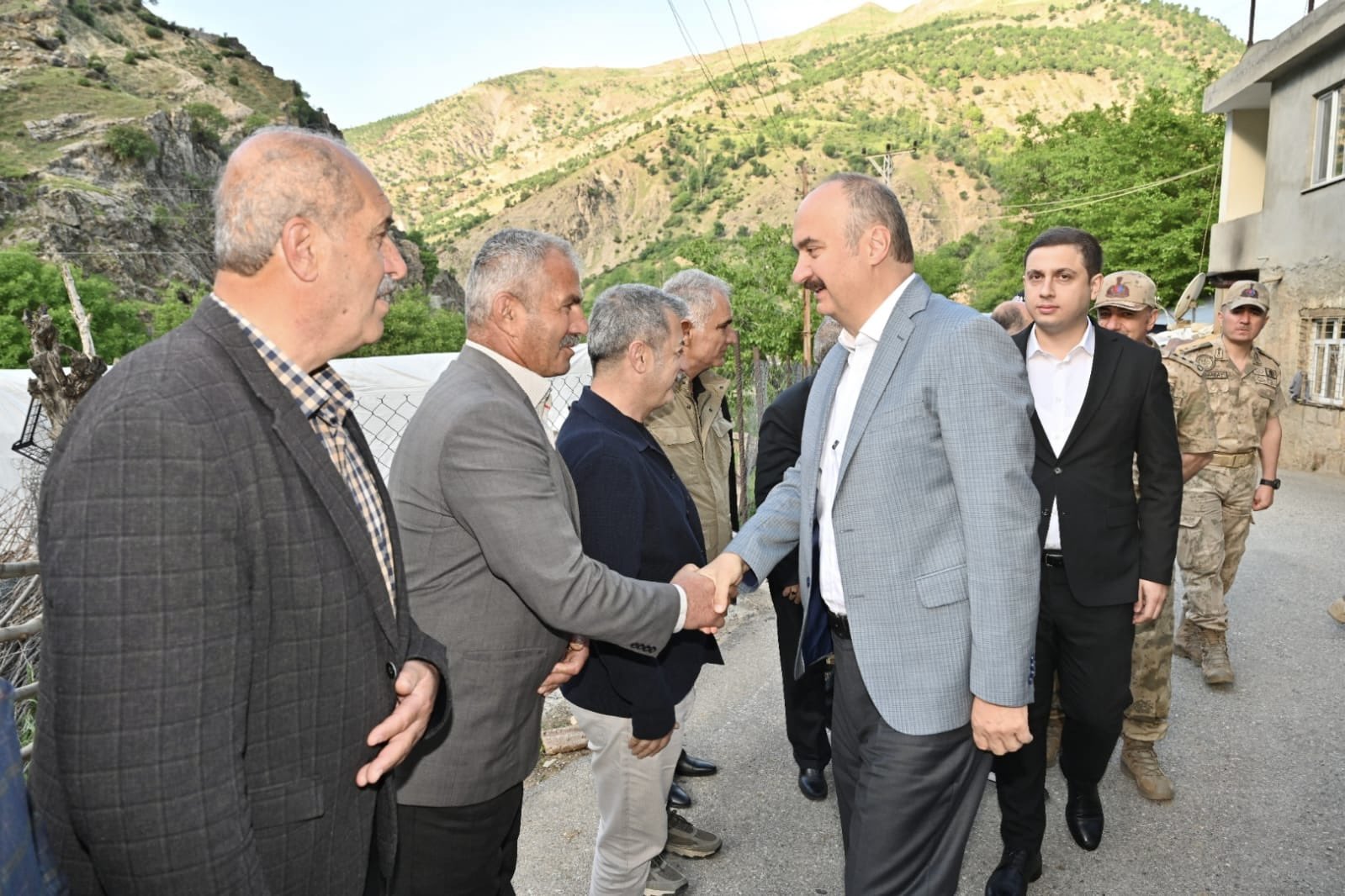 Vali Canalp’ten köylere ikinci tur ziyareti