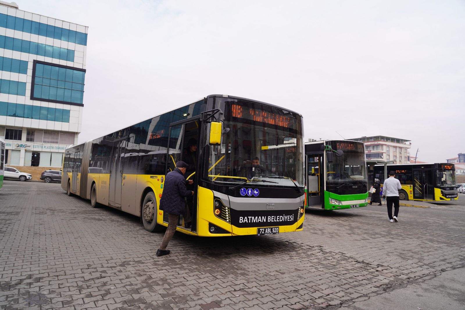 Batman’da halk otobüsünde gerginlik
