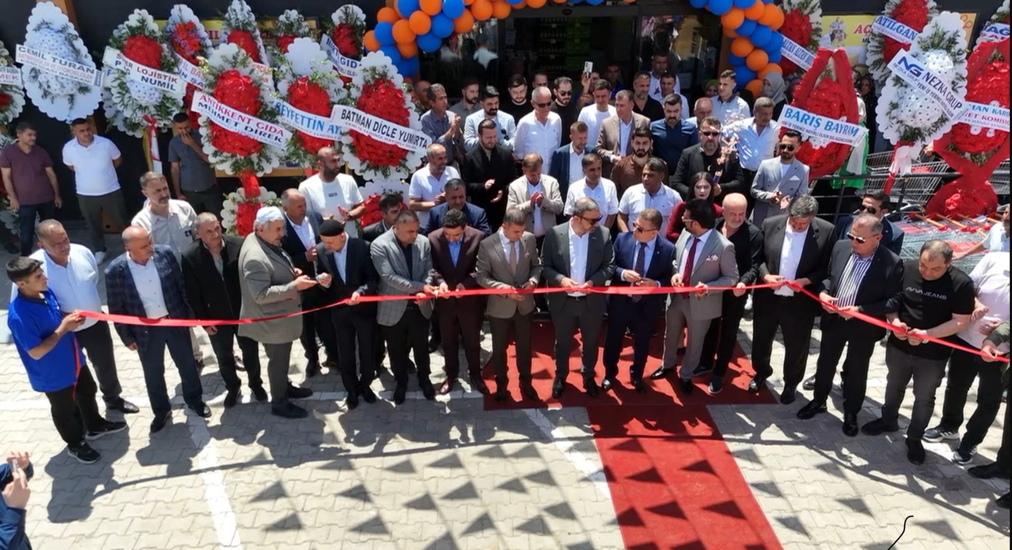 Burak Gross ikinci şubesini o mahallede açtı