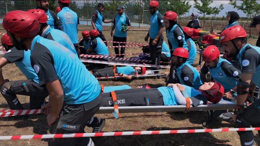 Kıra Dağı Mesire Alanı UMKE kampına ev sahipliği yaptı