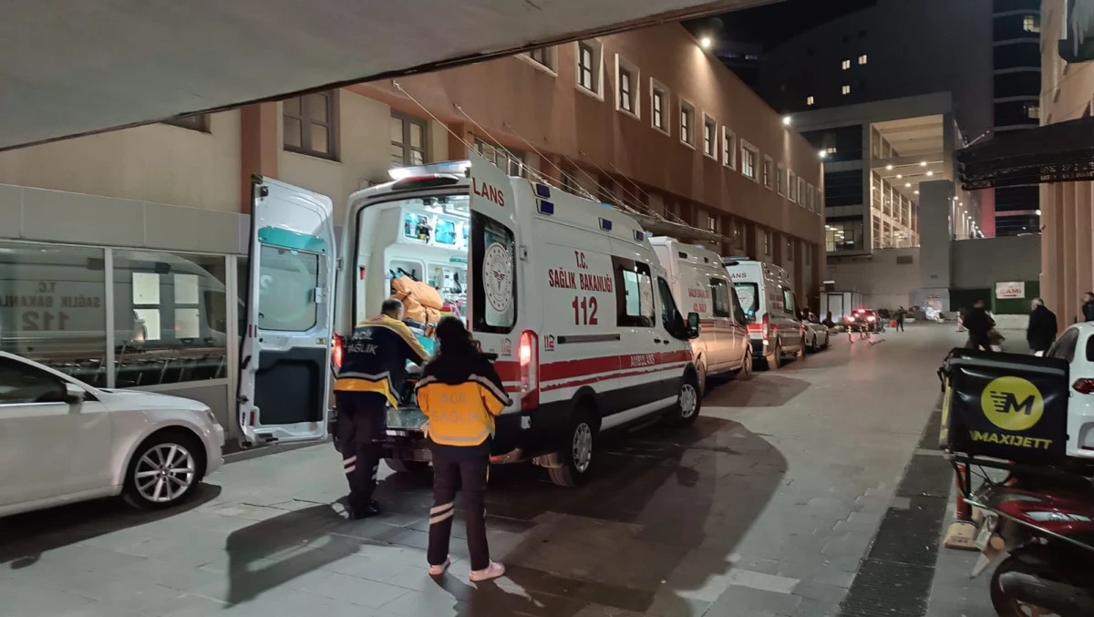 Sason’da Ağaçtan Düşen Çiftçi Hayatını Kaybetti