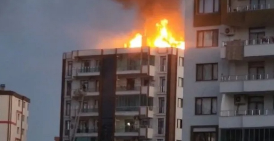 Yangın anne ve 3 çocuğunu hayattan kopardı