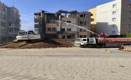 Batman’da 8 yapı kontrollü şekilde yıkıldı