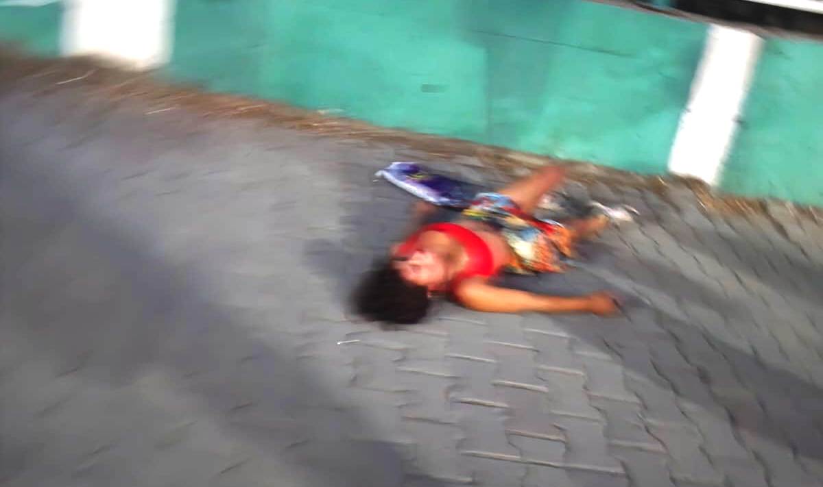 Batman’da uy*şturucu içen kadın, yere yığıldı