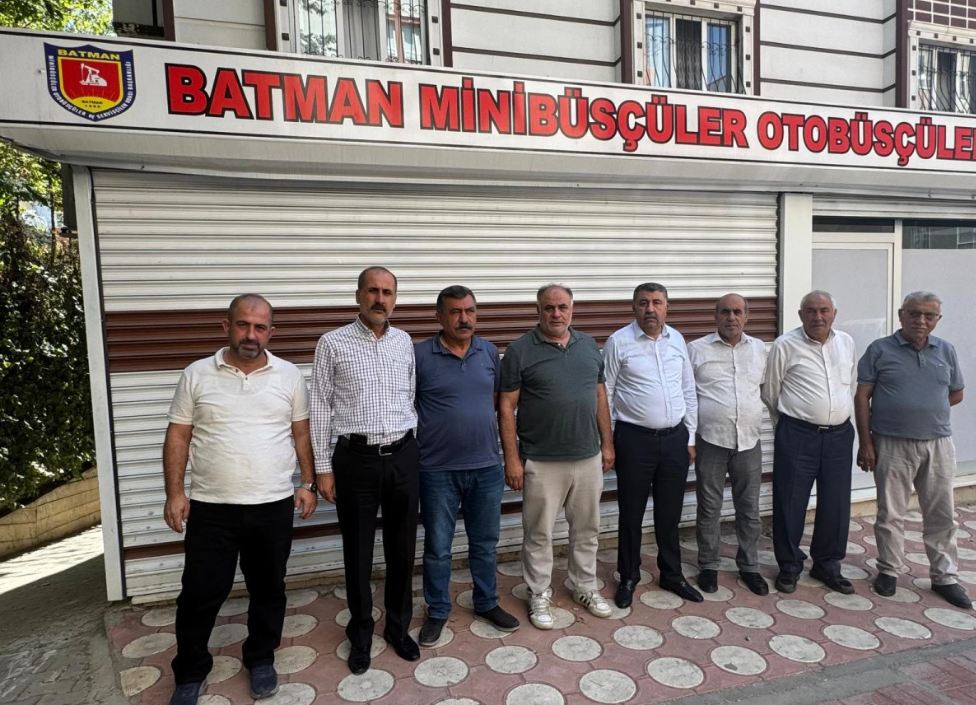 Batmanlı minibüsçüler raylı siteme karşı çıktı
