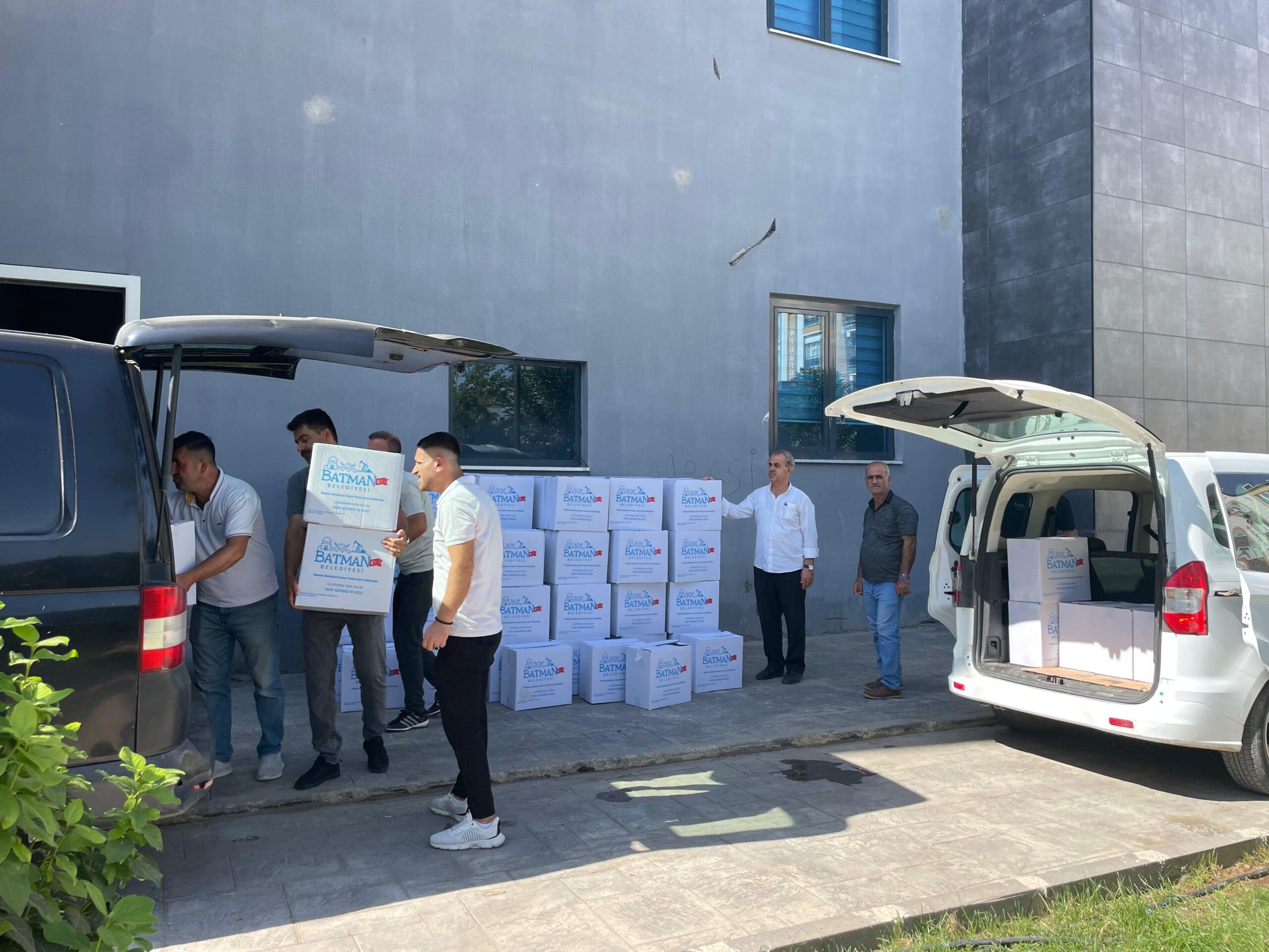 Batman Belediyesinden 1268 aileye destek