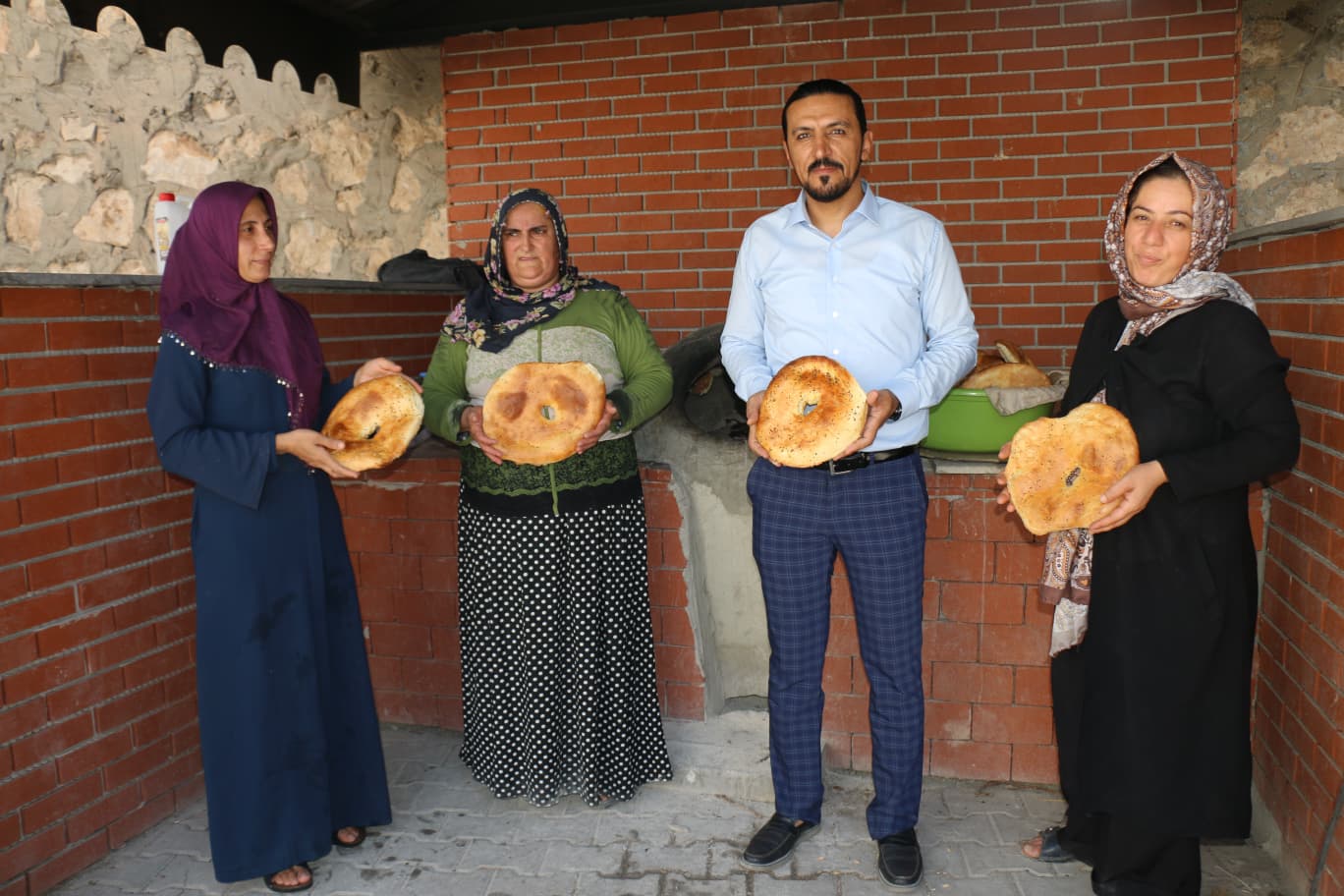 Batman Belediyesi tam 91 mahalleye yaptı