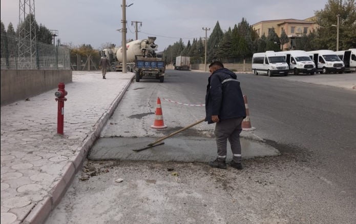OSB’de yol ve kaldırım çalışmaları başladı