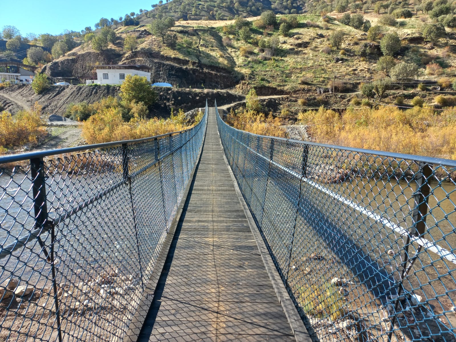 Dere Engeli 60 metrelik asma köprü ile son buldu