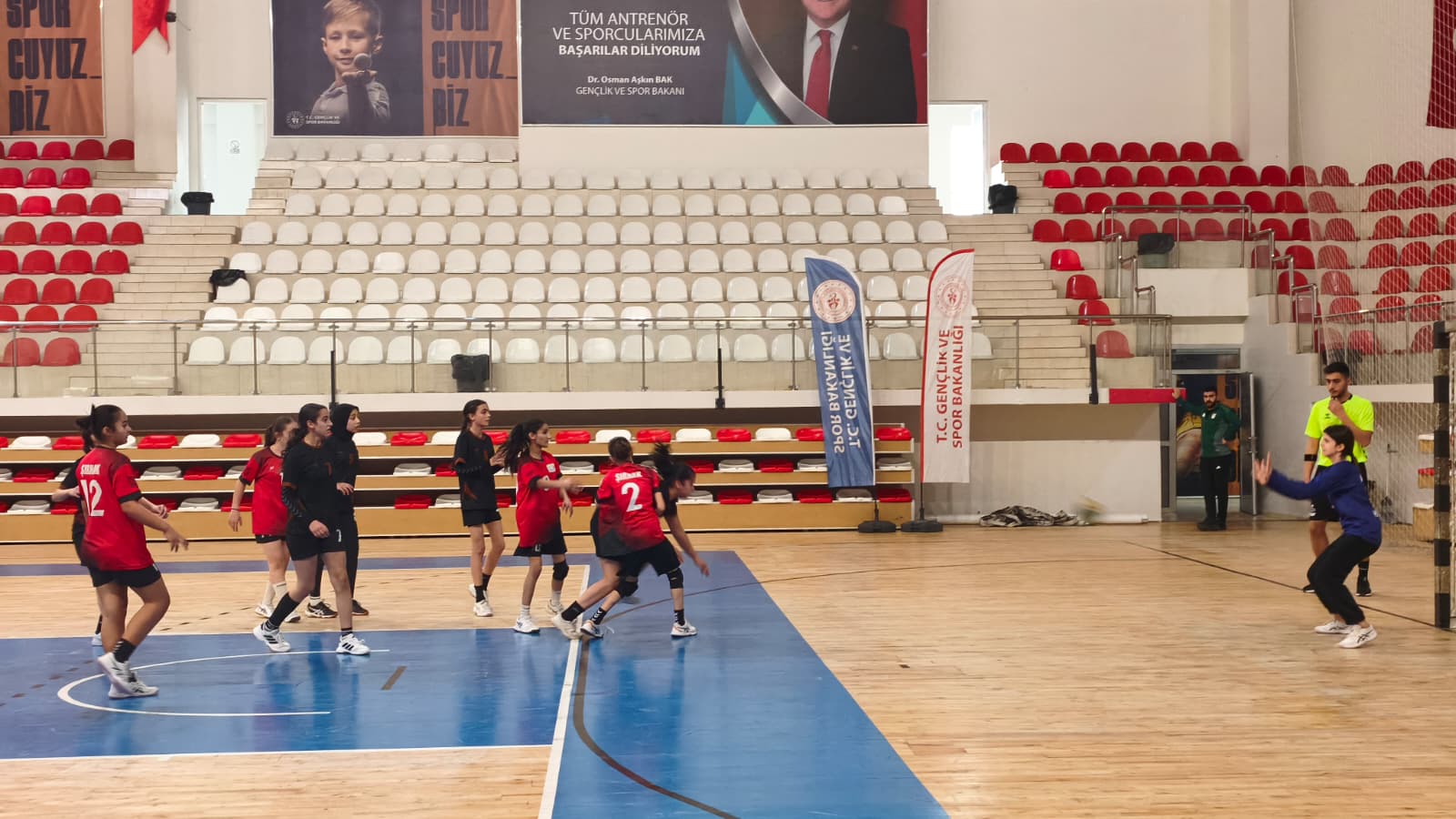 Batman’da hentbol şöleni