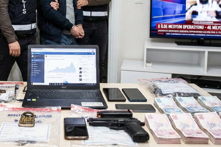 Büyü operasyonu! Milyonluk vurgun