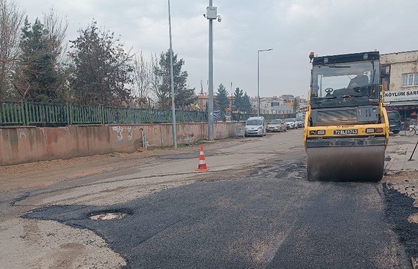Batman’da 3 bin tonu aşkın asfalt serimi
