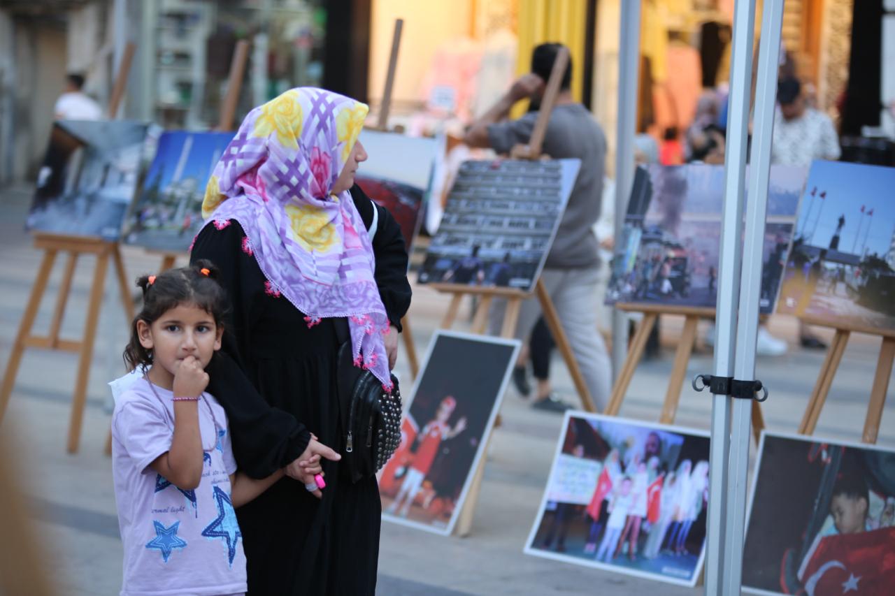 Batman’da 15 Temmuz temalı fotoğraf sergisi açıldı