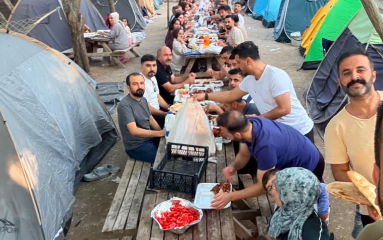 Batmanlı sağlık çalışanlarına Tatvan’da moral