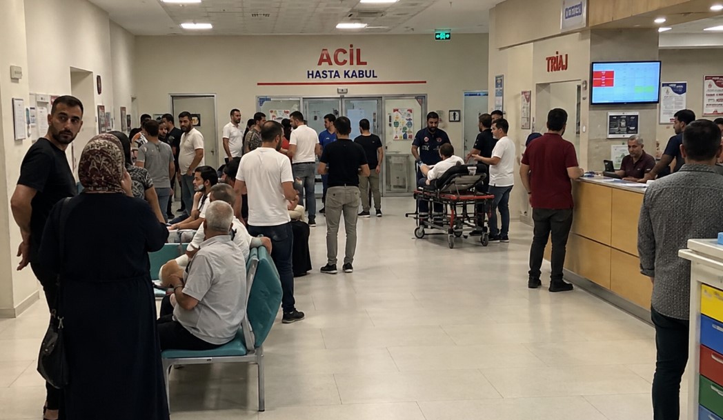 Akrabalar arasında kavga: 1’i ağır 2 yaralı