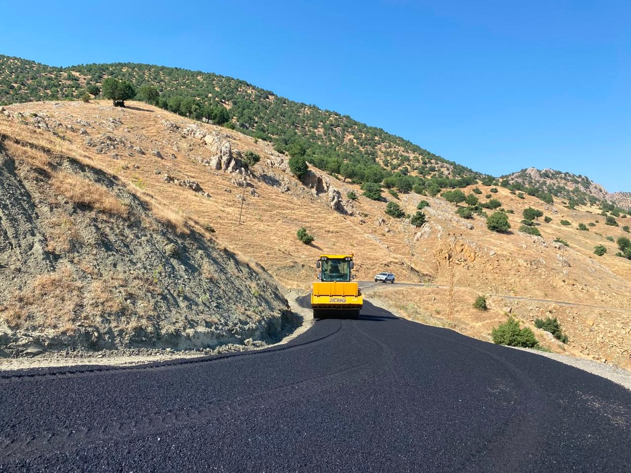 Batman’da köy yolu ulaşıma açıldı