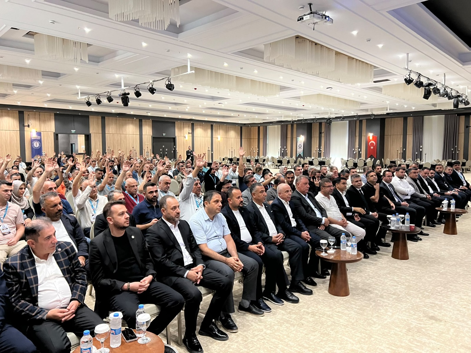 Başkan Dursun güven tazeledi