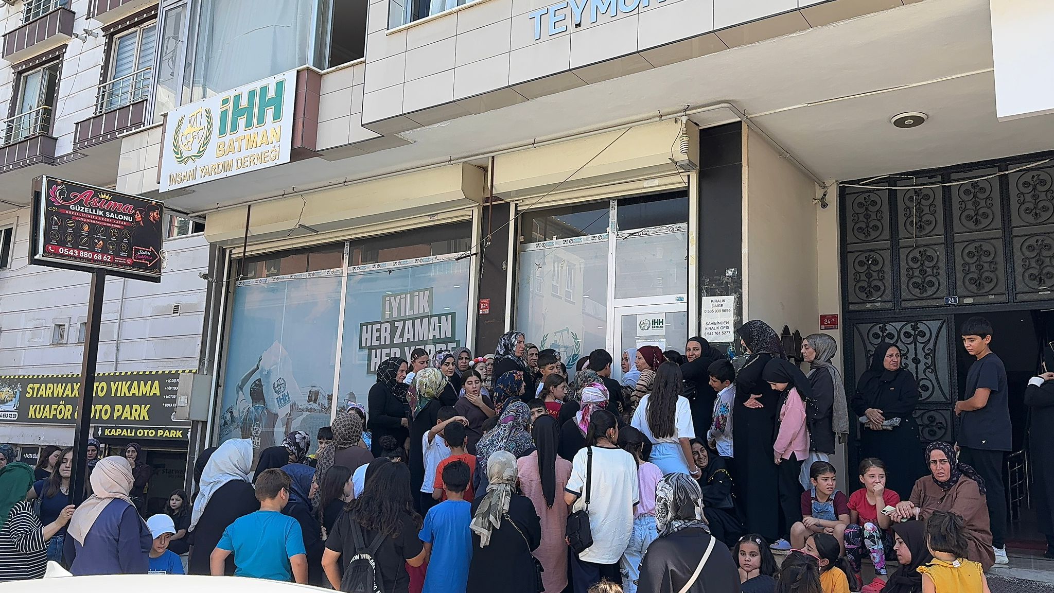 Batman’da 1000 çocuğa kırtasiye desteği