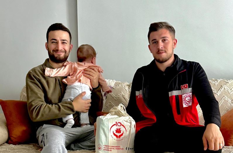 Batman’da yeni ebeveynlere bebek bakım çantası desteği